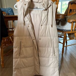 ❤️SOLD❤️ Zara Light Cream Quilted Hooded Puffer Vest